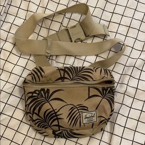 Hershel crossbody/fanny pack !